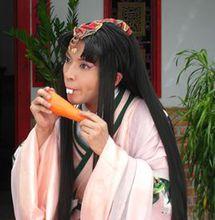 兔兒神露出兔牙