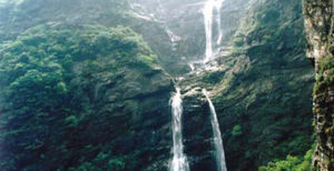 廬山三疊泉漂流 廬山三疊泉漂流