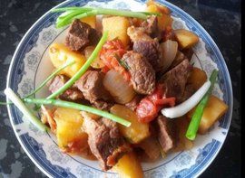 土豆番茄燉牛肉 土豆番茄燉牛肉