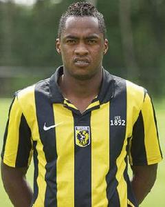 雷納托·伊巴拉 雷納托·伊巴拉