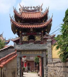 東岩山媽祖行宮大門