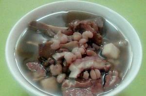 土茯苓葛根骨頭湯 土茯苓葛根骨頭湯