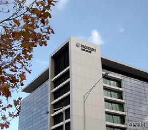 澳大利亞莫奈什大學