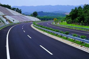 橫貫三穗縣的G65國家級高等公路