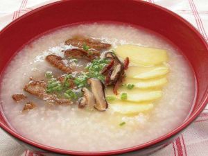 鹹豬骨粉葛蟲草花粥 鹹豬骨粉葛蟲草花粥