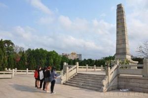 大嶺山革命烈士紀念碑 大嶺山革命烈士紀念碑