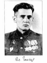 《小鈴鐺》作者奧列西·岡察爾