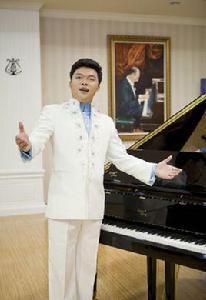 何鵬[青年歌唱家]