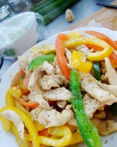 五彩拌雞粒 五彩拌雞粒