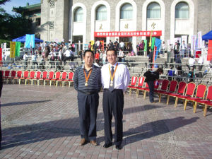 與天水機械工業學校校長李宗義一起參加表彰會