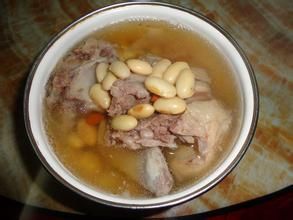 豬脊骨黃豆湯 豬脊骨黃豆湯
