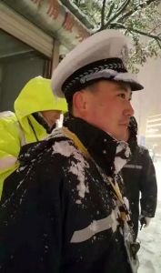 雪警 雪警