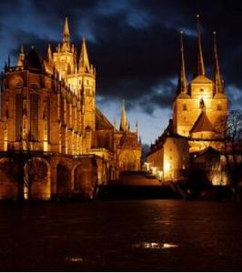 聖母瑪利亞-薩盧特教堂 聖母瑪利亞-薩盧特教堂