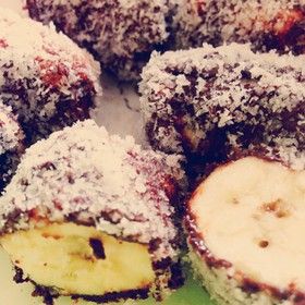 朱古力香蕉椰蓉球 朱古力香蕉椰蓉球