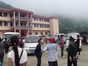 雲霧山莊“萬人朝聖”