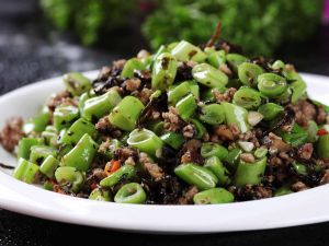 欖菜肉碎 欖菜肉碎