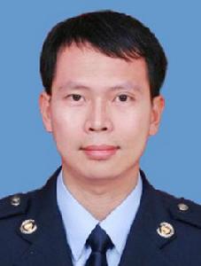 周燦[國家稅務總局廉江市稅務局總經濟師]