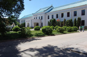 扎蘭屯師範學校