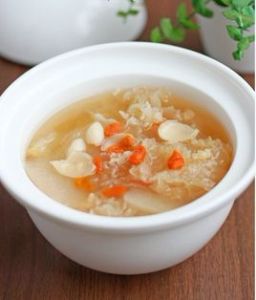 川貝銀耳燉梨 川貝銀耳燉梨