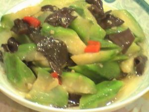 黑木耳炒絲瓜