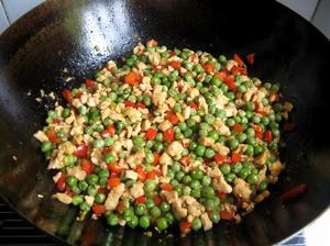 豌豆炒雞粒 豌豆炒雞粒