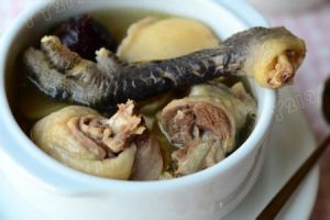 歸芪補血烏雞腿湯 歸芪補血烏雞腿湯