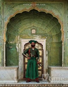 《墜落》[2006年Tarsem Singh執導美國/印度電影]