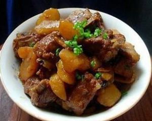土豆燉排骨