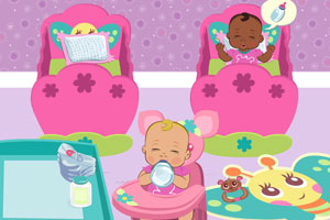 幼稚園照顧小寶寶