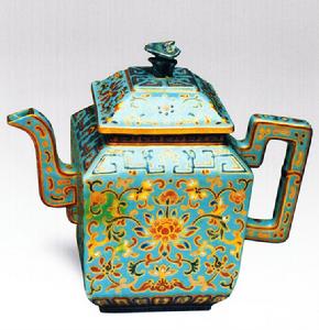 粉彩靈芝方壺 粉彩靈芝方壺