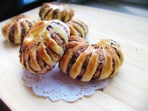 豆沙花麵包 豆沙花麵包