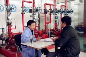 建(構)築物消防員 建(構)築物消防員