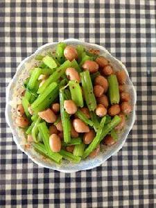 涼拌芹菜花生米 涼拌芹菜花生米