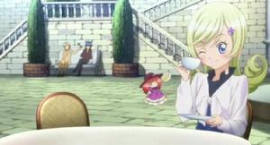 回到法國的露露