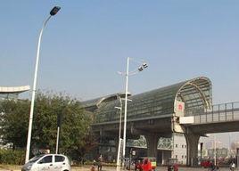 西橫堤站 西橫堤站