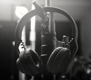 黑石1號DJ專業監聽耳機
