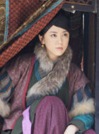 易容後的鶯哥。