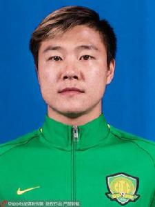 楊運[足球運動員]