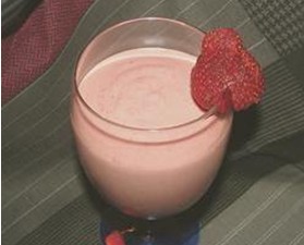 草莓香蕉花生醬沙冰 草莓香蕉花生醬沙冰