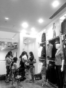 優衣庫試衣門 優衣庫試衣門