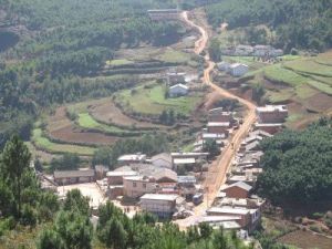二屯岩村 二屯岩村