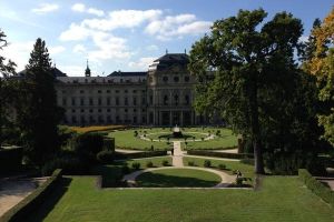 維爾茨堡宮的宮殿、花園和廣場