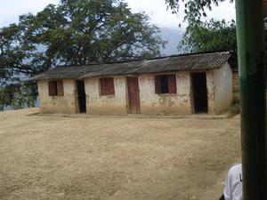 尤鄧村文化教育－學校教室<a name="ref_&#91;13&#93;"></a>