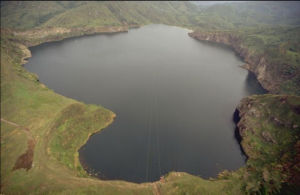 喀麥隆殺人湖
