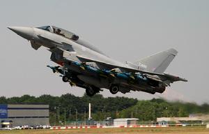 歐洲颱風戰鬥機