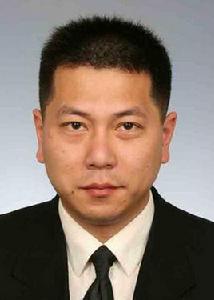 陳嶸[上海市浦東新區人民法院立案一庭副庭長]