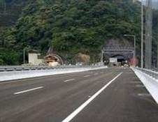 2002年尚在施工中的台灣雪山隧道