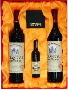 集團品牌：張裕窖藏乾紅葡萄酒