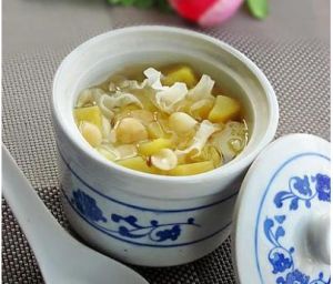 芒果杏仁燉銀耳 芒果杏仁燉銀耳