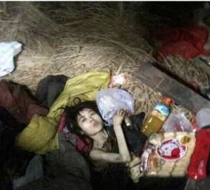 裸身囚禁 裸身囚禁